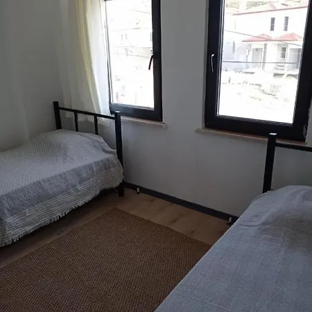 Spacious And Modern With A View *